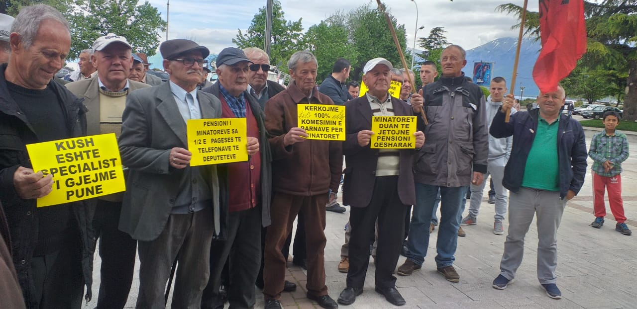 Të gjitha qeveritë na kanë gënjyer Ngrihen në protestë minatorët