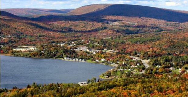 Qyteti i vogël kanadez që i ofron një tokë dhe një punë kujtdo që pranon të jetojë atje