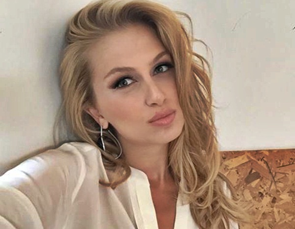 Pasi publikoi fotot lakuriq, mbesa e Bujar Nishanit na tregon një tjetër sekret të jetës saj