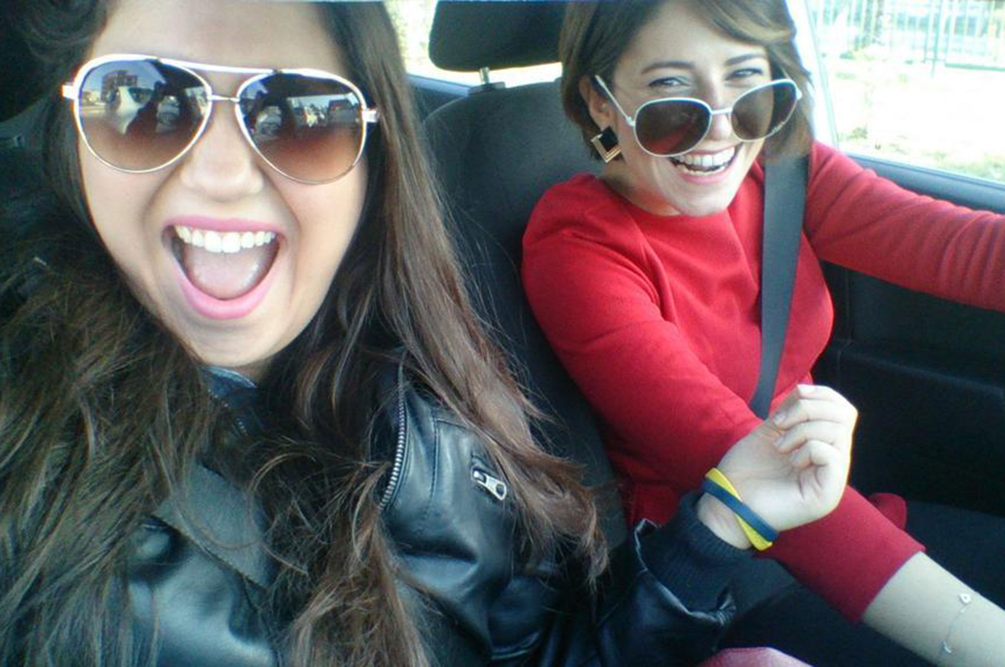 Çuna, kini kujdes kur flirtoni me një vajzë. Shikoni si tallen ato me ju