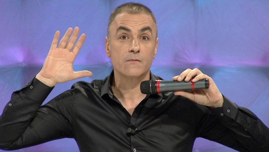 Arian Çani na prezanton për herë të parë me vajzën e tij