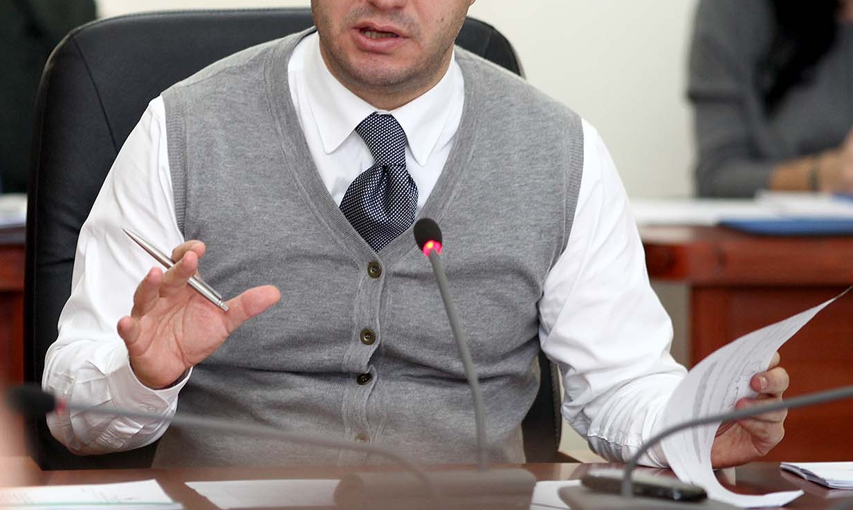 Që 17 vjeç Drejtor në një kompani të madhe, ja kush është deputeti shqiptar