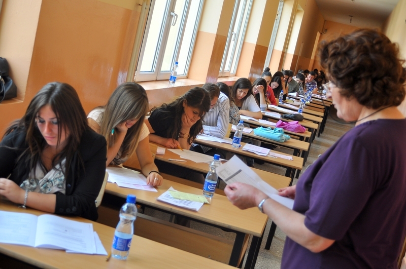 Njoftimi i ri për maturantët dhe studentët, duhet të keni këtë mesatare për aplikim