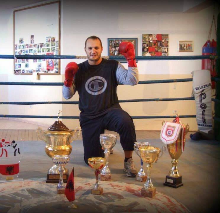 Doli nga berberana, qëllohet me armë boksieri i Vllaznisë