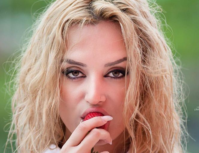 Misi shqiptar flet pa dorashka deri tek puthja me vajza: Të gjitha i kam provuar, përveç kokainës