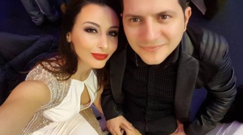 “Ndahet Ermal Mamaqi nga Ami, ajo e kap me një vajzë tjetër”