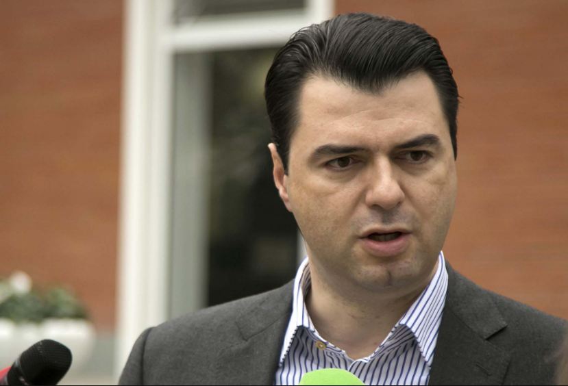 Nuk u përfshi në “Listën e Zezë”, flet ashpër Lulzim Basha: Rama vendos se kush…