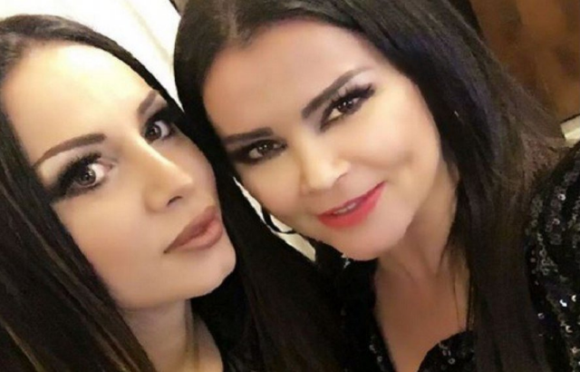 Njihet si kapo i “Bandës së Çobenjve”, ky është babai i Marina Farës dhe ish-burri i Elit