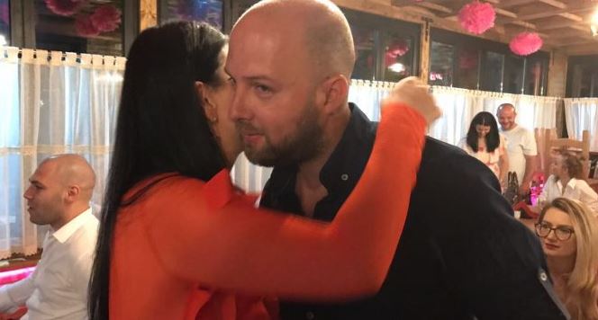 “Jozefina Topalli” festoi ditëlindjen, habitet nga surpriza e bashkëshortit: Me siguri më tradhton