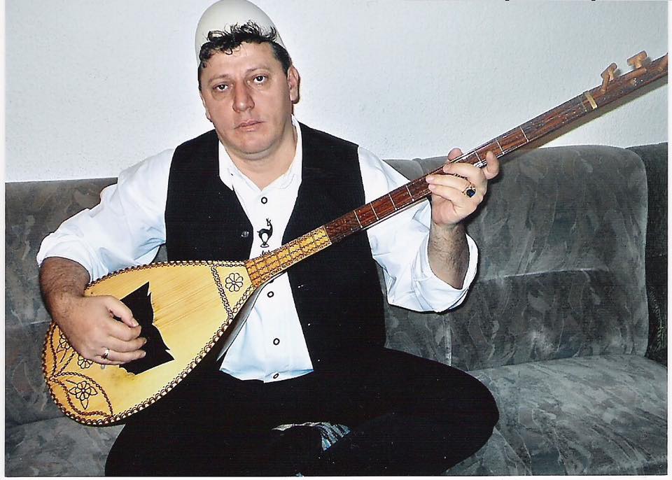 Vrau gruan, vajzën e më pas veten, zbulohen arsyet që çuan këngëtarin shqiptar drejt tragjedisë