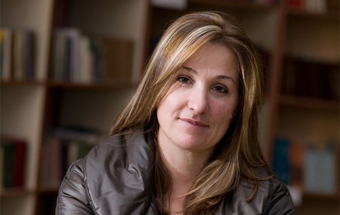 “Zot ruaji shqiptarët nga bastardët që u ranë për hise”, shkrimtarja reagon për vizat