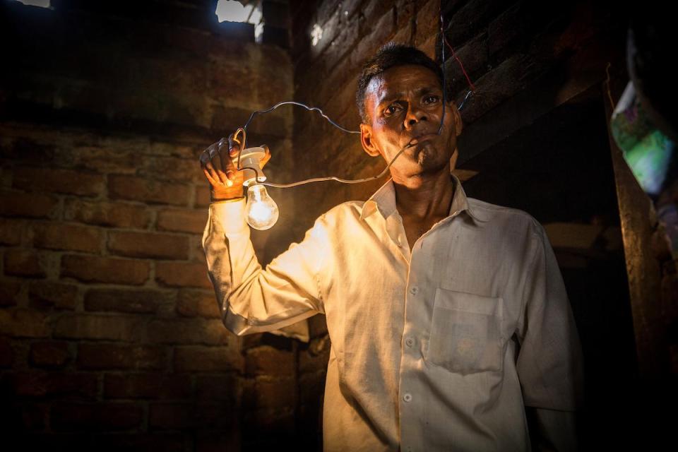 Ky është njeriu më i çuditshëm në botë, nuk do e besoni dot se me çfarë ushqehet