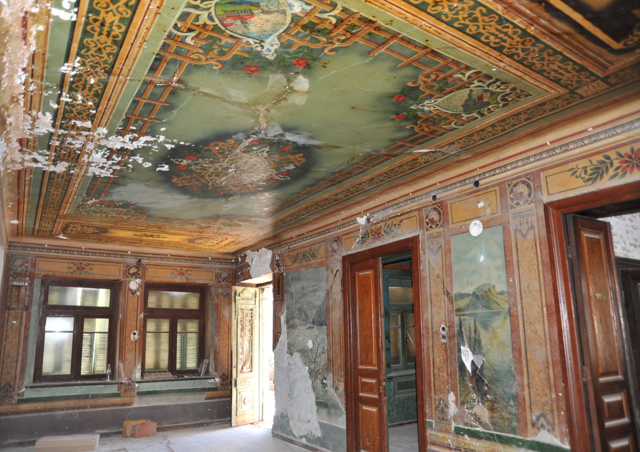 Brenda shtëpisë së ish-tregtarit më të pasur në Korçë, cili është fati i kësaj banese sot?