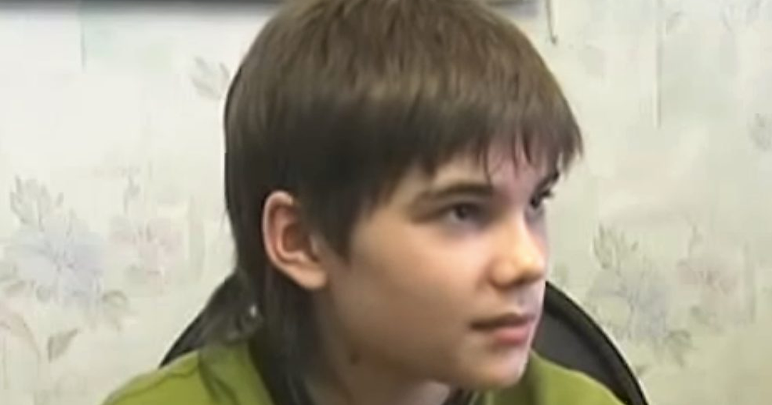 “Jam marsian, ju tregoj jetën e shkuar. I njoh UFO-t”, fëmija trullos botën me rrëfimin e tij