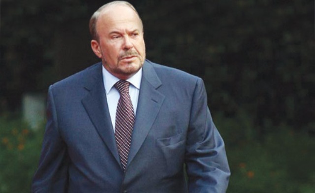 Rikthehet Fatos Nano, takon politikanin e njohur në Tiranë