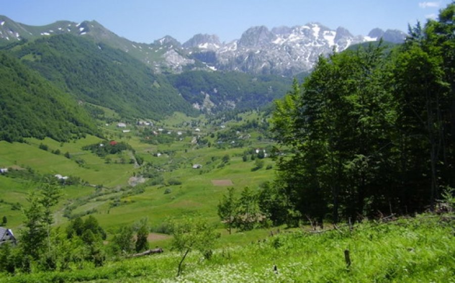 Aty ku të gjitha gratë janë “të mira”, ja fshati shqiptar me emrin e rrallë