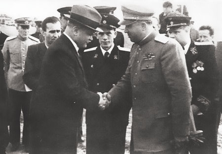 Dokumentet e CIA-s: Tito gati të pushtonte Shqipërinë nëse rrëzohej Enver Hoxha