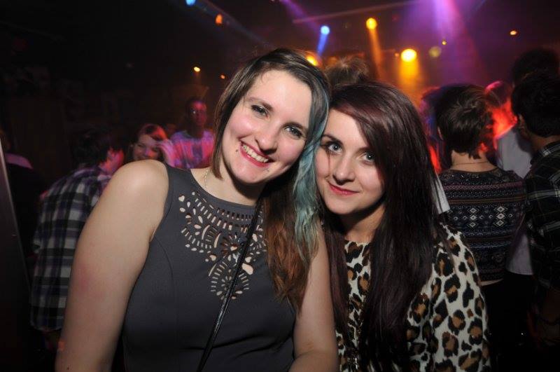 Po i qahej mamit se nuk kishte para, studentes i ndodh e papritura pasi mbyll telefonin