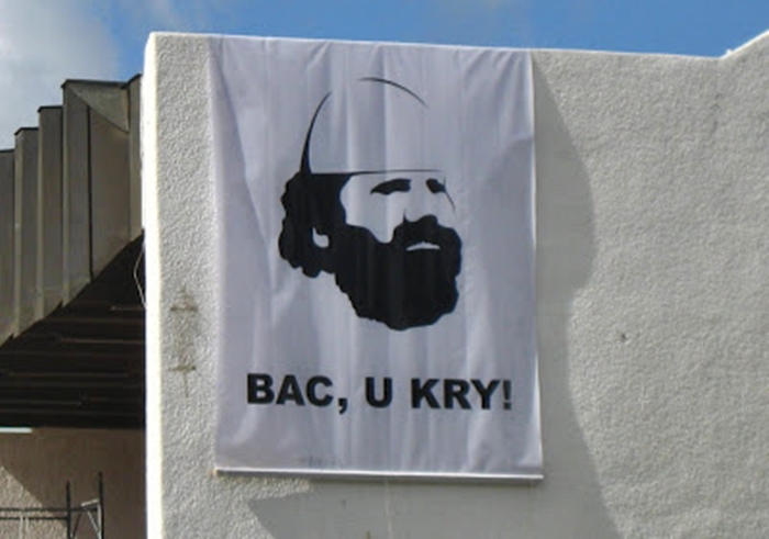 “Bac, u kry”!/ Ja kush qëndron pas sloganit legjendar me figurën e komandantit të UÇK-së