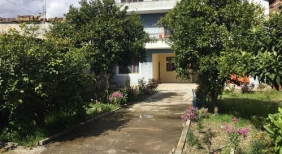Ndodh në Shqipëri/ Hipoteka nuk i regjistron oborrin e shtëpisë qytetarit