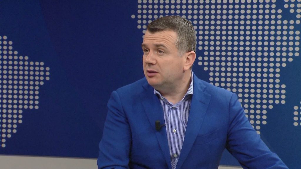 “Ja merreni celularin tim”, Balla flet për mungesën e Majkos në Kuvend