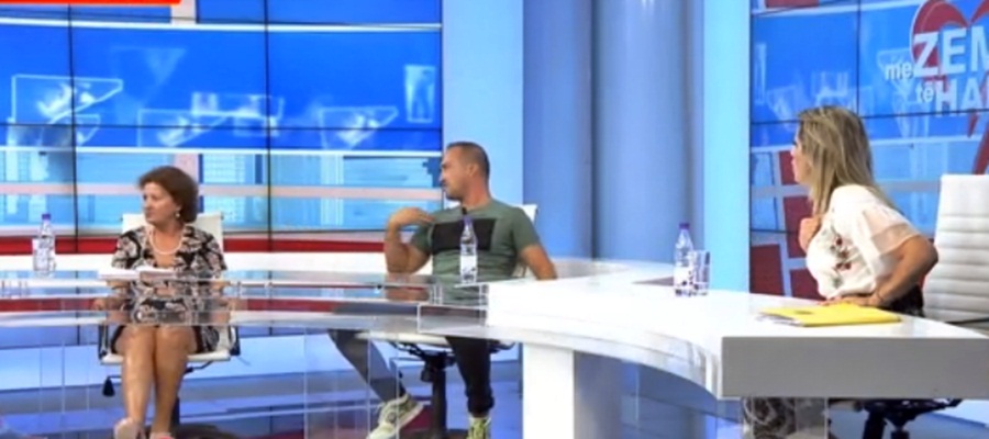 “Djali puth dashnoren e të atit në buzë”, Egla shpërthen ndaj ish-burrit