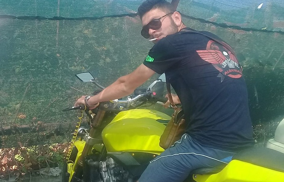 “Donte të më trafikonte në Greqi”, arrestohet në Vlorë Xhoni i fiksuar pas motorëve