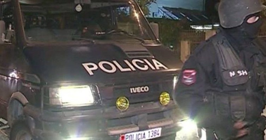 Plasën armët dhe një i plagosur në Kamëz, ku e qëlloi për hasmëri Enverin?