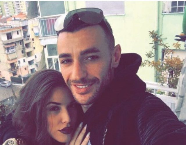 Stresi disa javë pas hekurave, Kejsi publikon videon prekëse dhe i përlot të gjithë
