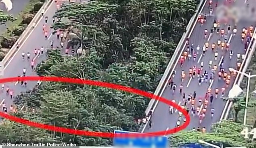 Maratona e “turpit” përfundon në kaos, 250 garues kapen duke bërë hile