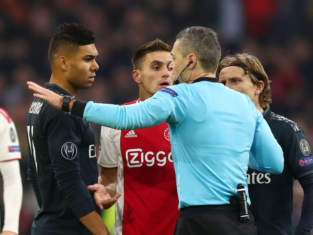 VAR-i bëhet protagonist që në debutim, UEFA jep shpjegimin për golin e anuluar të Ajax ndaj Real Madridit