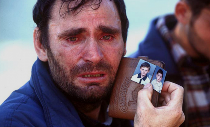 Historia e fotografisë më të dhimbshme nga lufta e Kosovës