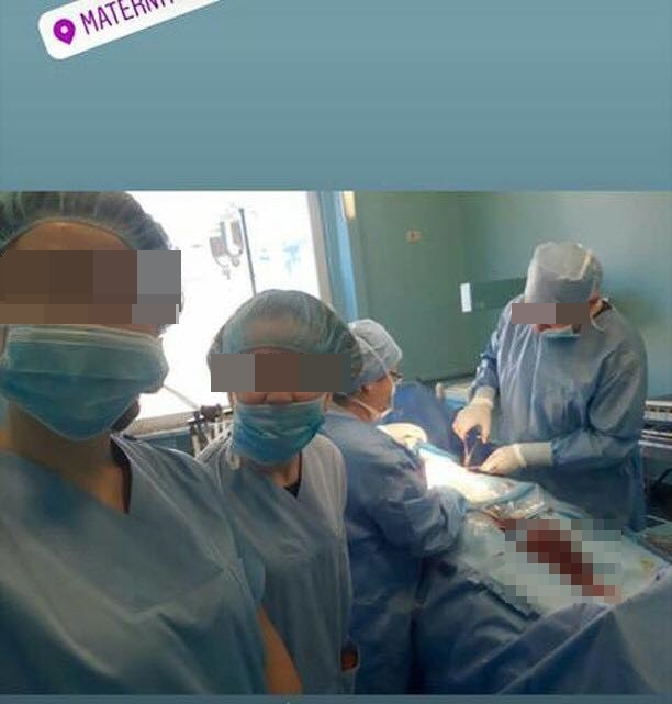Pacientja e shtrirë lufton për jetën në sallën e operacionit, mjeket shqiptare i bëjnë foto dhe e postojnë në Instagram