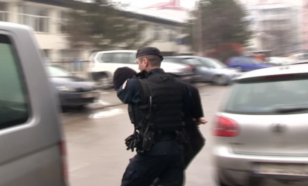 Policia arreston në Kosovë një person të rrezikshëm, kërkohej nga INTERPOL