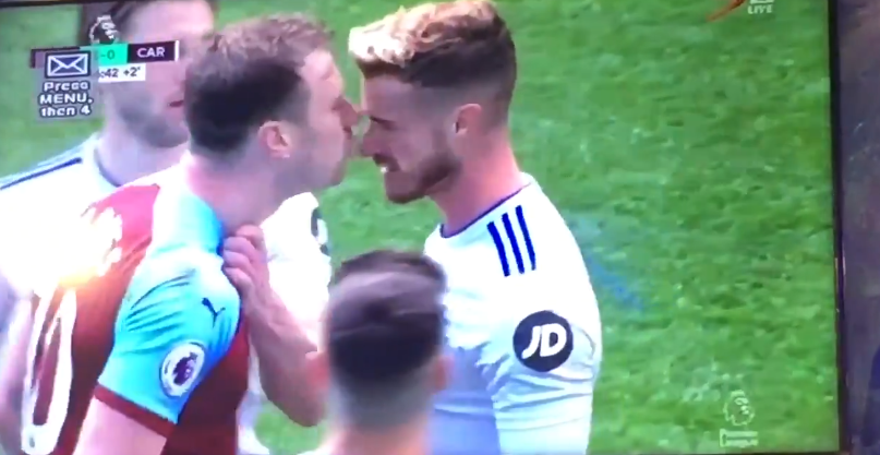 Puthja e çuditshme e dy lojtarëve nga Premier League
