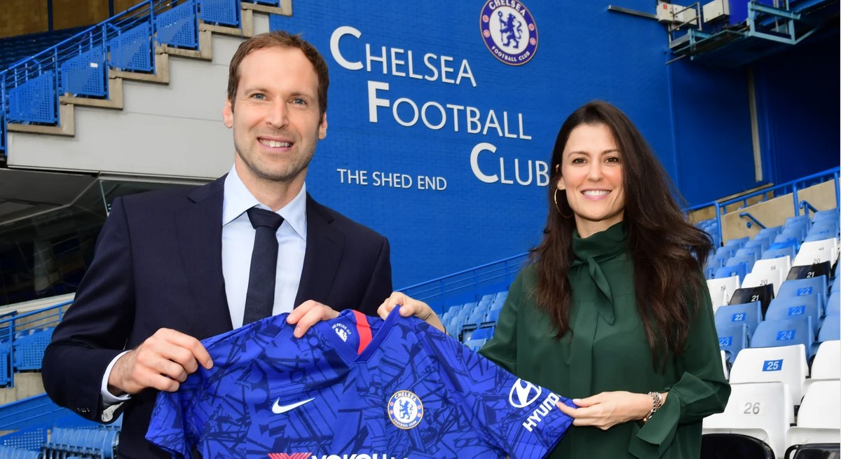 Petr Cech rikthehet te Chelsea