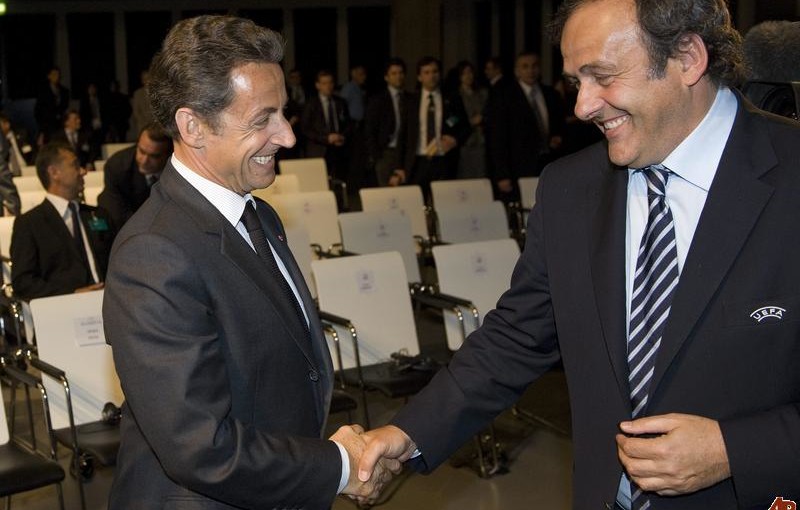 Thellohet skandali i Katarit, Platini nën presion nga ish-presidenti francez për votën