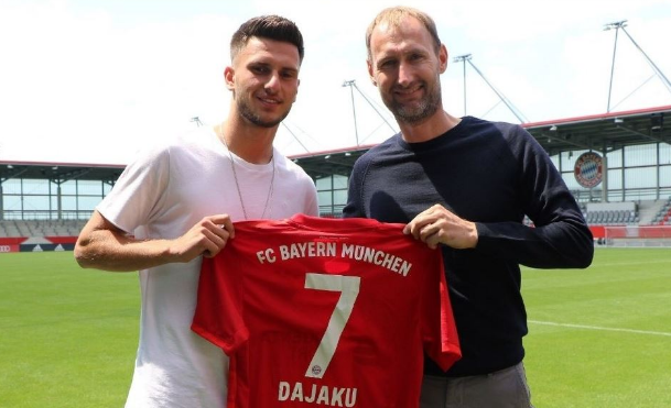 Pasues i Lewandowskit, talenti shqiptar transferohet te Bayerni i Mynihut