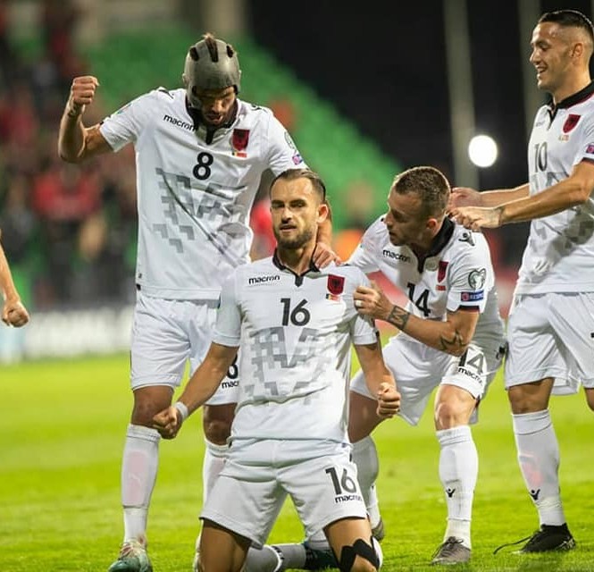 Luajnë si ekip i madh, Shqipëria shkatërron 4-0 Moldavinë