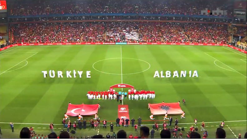 Lojë e mirë dhe raste për kuqezinjtë, mbyllet pjesa e parë e ndeshjes Turqi-Shqipëri