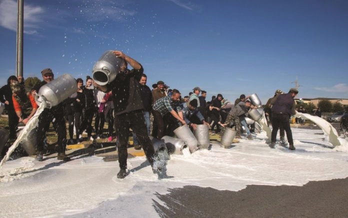 “Si u shkatërrua Bujqësia nga Rilindja, çfarë iu premtua 7 vite më parë fermerëve dhe blegtorëve”