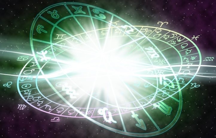 Horoskopi ditor nga Paolo Fox, ja çfarë kanë rezervuar yjet për këtë të mërkurë
