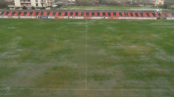 Shiu nuk ka të ndalur, ndërpritet ndeshja Flamurtari-Teuta