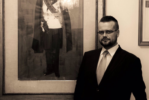 Rama e emëroi në krye të AKEP, gazetarja i publikon CV-në Frashërit: S’ka asnjë njohuri inxhinierike!