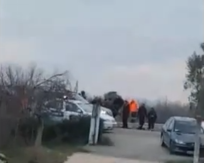 E rëndë/ Makina përplaset me bordurën në Kurbin, humb jetën 24-vjeçari