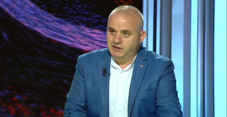 Gazetari: Kush po i kryen vrasjet në Elbasan?