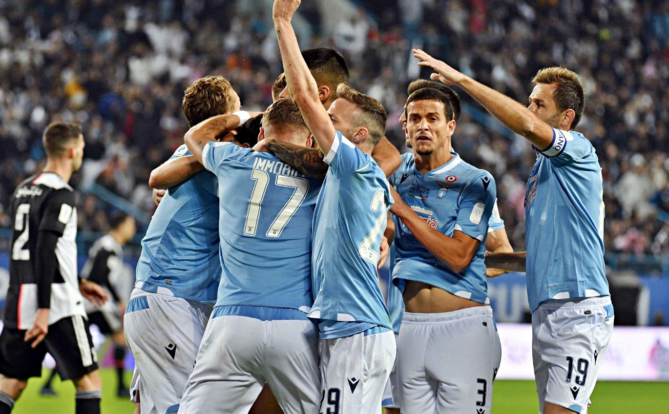 Lazio e pandalshme/ Mposht Juventusin dhe fiton Superkupën e Italisë
