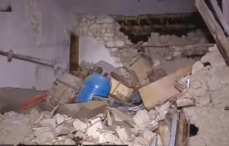 Tërmeti iu prishi shtëpinë, apeli i 34-vjeçares së sëmurë që jeton me nënën e verbër: Dua një shtëpi të futemi brenda