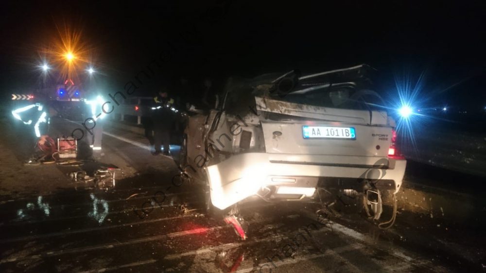 “Range Rover-i” plotësisht i shkatërruar, dalin pamjet e aksidentit tragjik ku vdiq 28 vjeçari