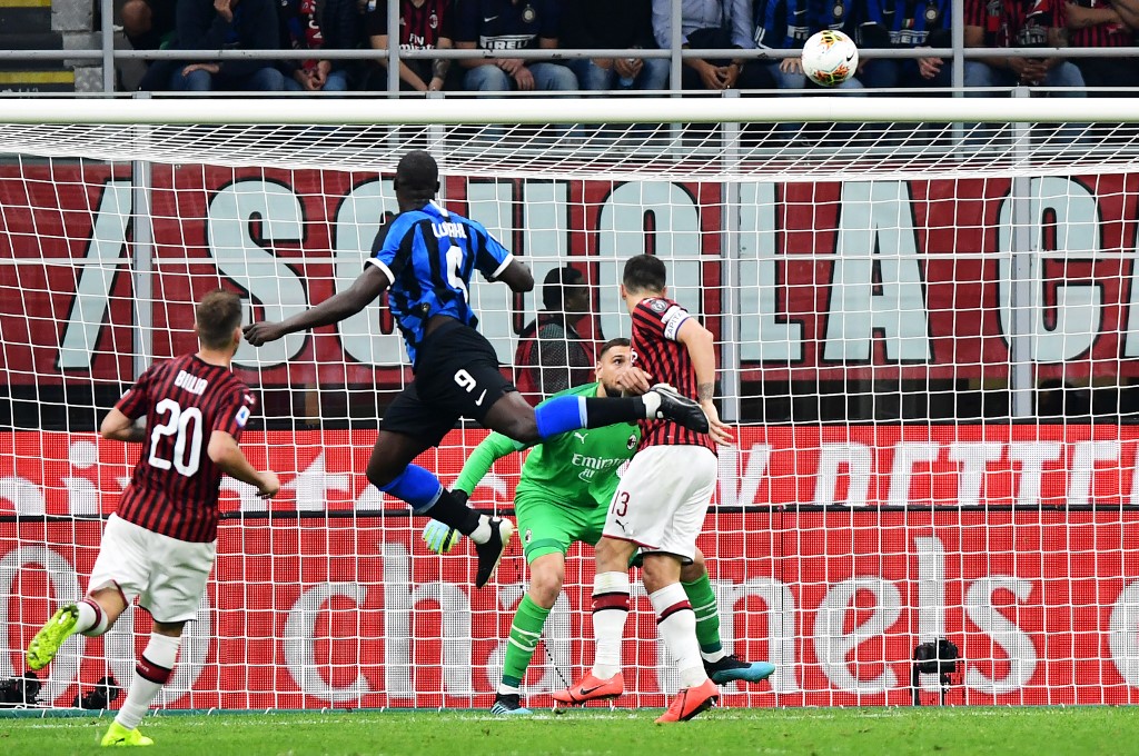 Milani nuk ndalet në merkato, gati të transferojë edhe sulmuesin e Interit